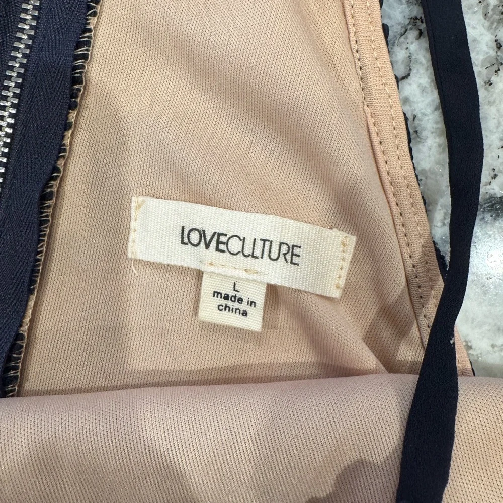 Love Culture Navy Lace Midi Dress Nude Lining Scalloped Hem Size L - Picture 7 of 9